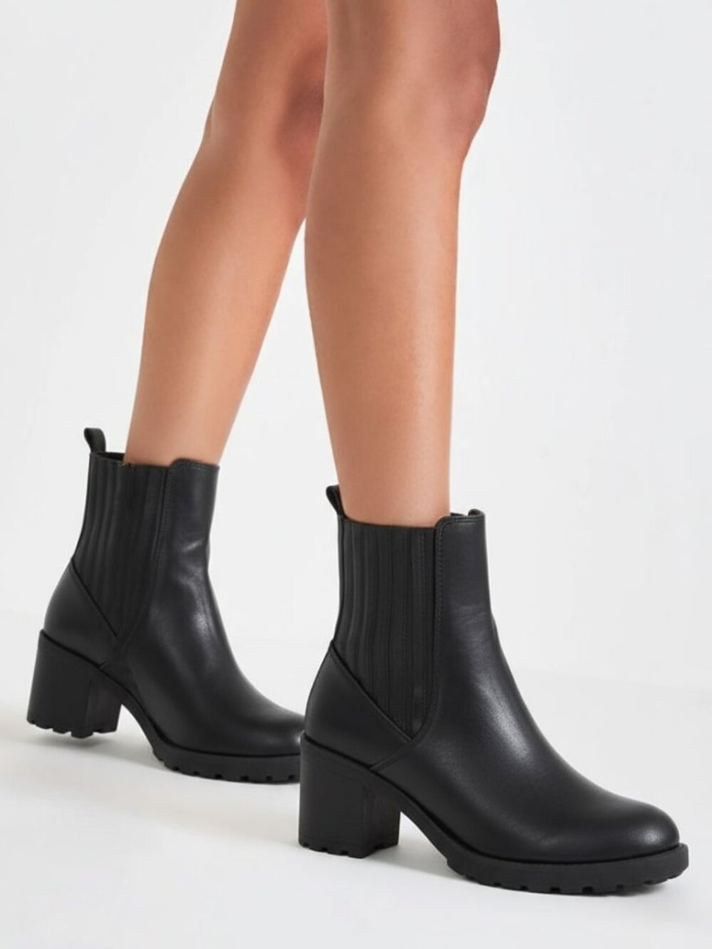 Women’s Chelsea Ankle Boots Chunky Block Heel Lug Sole Pull On PU Booties